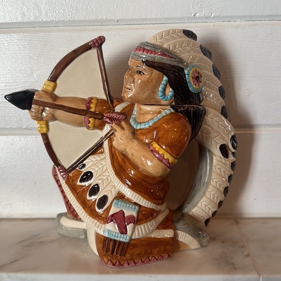 Vintage Omni Bus Native American Muticolored 32 oz. Teapot - Picture 13 of 13